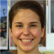 Il mio Nome è Caterina Luti e sono una studentessa di Scienze Politiche. Do ripetizioni di inglese, lingua con cui ho grande capacità, confermato dal Certificato FCE B2 preso presso al Cambridge British istitute di Firenze. Ho esperienza coi bambini col t